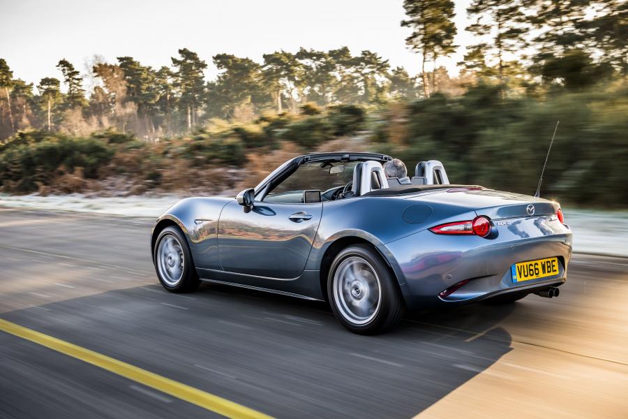  Mazda MX-5 Arctic 2017 года  (UK) (фото 23 из 53)